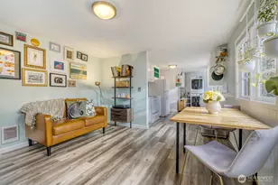 4034 NE 109th St, Seattle, WA 98125 - Photo 3