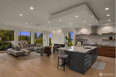 8926 NE 36th Street, Yarrow Point, WA 98004 - Photo 5