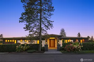 8926 NE 36th St, Yarrow Point, WA 98004 - Photo 1