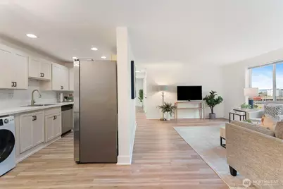 3209 Hoyt Avenue #201, Everett, WA 98201 - Photo 3