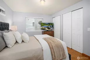 595 Newport Way NW, Issaquah, WA 98027 - Photo 11