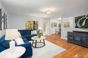 595 Newport Way NW, Issaquah, WA 98027 - Photo 1