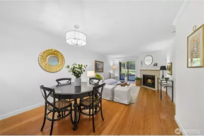 12601 SE 41st Place #C102, Bellevue, WA 98006 - Photo 1