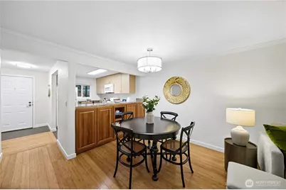 12601 SE 41st Place #C102, Bellevue, WA 98006 - Photo 9