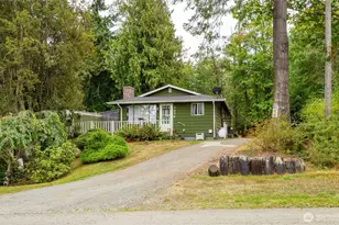 1034 W Spruce St, Port Angeles, WA 98363 - Photo 1