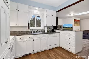 1306 W Oregon St, Bellingham, WA 98225 - Photo 13