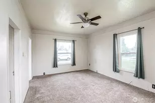 324 H St SE, Auburn, WA 98002 - Photo 9