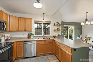 421 NE Cutlass Way, Belfair, WA 98528 - Photo 11