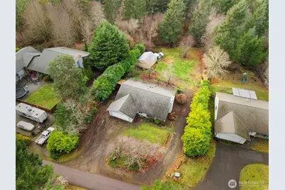 421 NE Cutlass Way, Belfair, WA 98528 - Photo 3