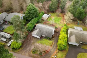 421 NE Cutlass Way, Belfair, WA 98528 - Photo 3