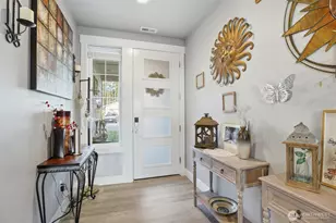 1189 Seawall Ln, Oak Harbor, WA 98277 - Photo 3