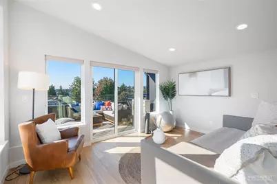 3625 Wallingford Avenue N #B, Seattle, WA 98103 - Photo 5