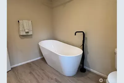 39618 E Meridian, Eatonville, WA 98328 - Photo 23