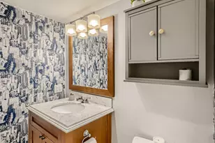 201 Galer St, Seattle, WA 98109 - Photo 13