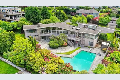 8840 NE 24th Street, Clyde Hill, WA 98004 - Photo 1