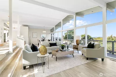 8840 NE 24th Street, Clyde Hill, WA 98004 - Photo 9