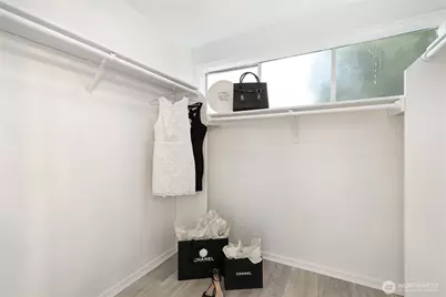 8840 NE 24th Street, Clyde Hill, WA 98004 - Photo 23