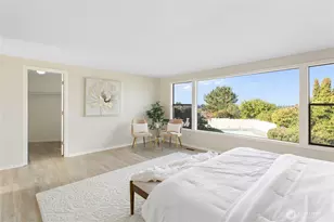 8840 NE 24th St, Clyde Hill, WA 98004 - Photo 27