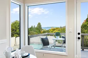 8840 NE 24th St, Clyde Hill, WA 98004 - Photo 19