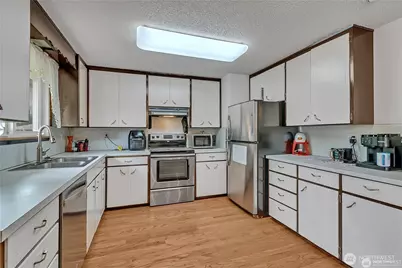 14309 11th Avenue S, Tacoma, WA 98444 - Photo 13