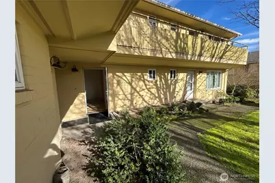 4717 Terrace Drive NE #4717, Seattle, WA 98105 - Photo 1