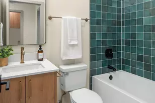 106 B N 80th, Seattle, WA 98103 - Photo 9