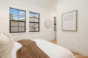 818 165th Ave NE, Bellevue, WA 98008 - Photo 9