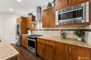 845 SW 96th Pl, Seattle, WA 98106 - Photo 7