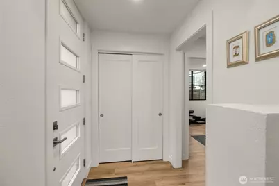 4855 42nd Avenue SW #B, Seattle, WA 98116 - Photo 7