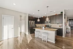 1320 34th St SE, Puyallup, WA 98372 - Photo 11