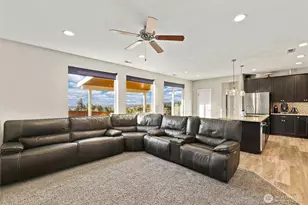 1320 34th St SE, Puyallup, WA 98372 - Photo 9