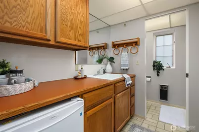 3033 E Laurelhurst Drive NE, Seattle, WA 98105 - Photo 29