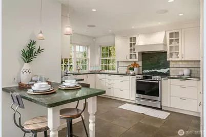 3033 E Laurelhurst Drive NE, Seattle, WA 98105 - Photo 11