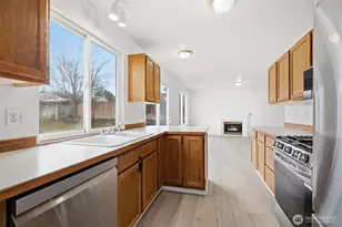 1204 W Home Ave, Selah, WA 98942 - Photo 9