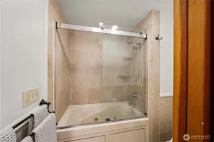 4538 Somerset Dr SE, Bellevue, WA 98006 - Photo 15