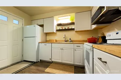 1015 Legion Way SE, Olympia, WA 98501 - Photo 7