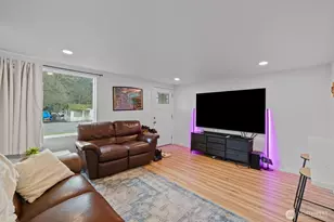 4110 W J St, Bremerton, WA 98312 - Photo 15