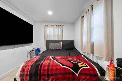 4110 W J Street, Bremerton, WA 98312 - Photo 5