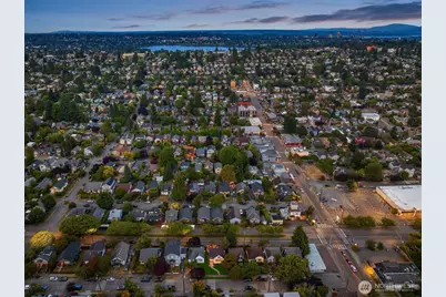 6524 Division Avenue NW, Seattle, WA 98117 - Photo 33