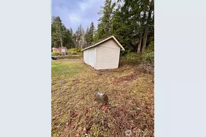 453 E Victor Road, Belfair, WA 98528 - Photo 3