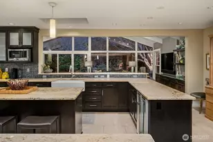 11029 Totem Pole Ln, Woodway, WA 98020 - Photo 11