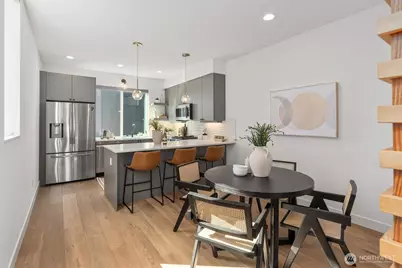 4521 Sunnyside Avenue N #A, Seattle, WA 98103 - Photo 7