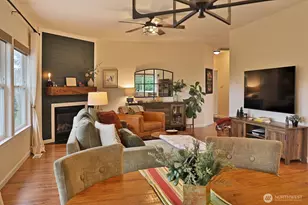 4900 Spinnaker Dr, Freeland, WA 98249 - Photo 11