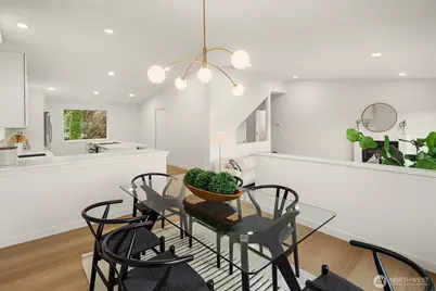 14214 Westwood Place NE, Seattle, WA 98125 - Photo 9