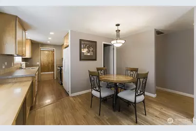 715 Sunrise Place SW, Issaquah, WA 98027 - Photo 7