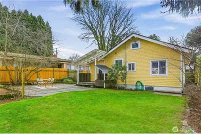 2136 N 90th Street, Seattle, WA 98103 - Photo 23