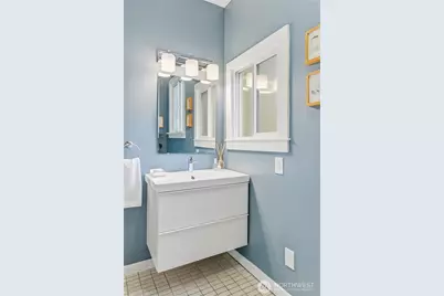 2136 N 90th Street, Seattle, WA 98103 - Photo 17