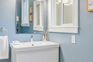 2136 N 90th St, Seattle, WA 98103 - Photo 17