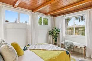 2136 N 90th St, Seattle, WA 98103 - Photo 9