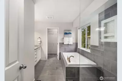 12219 NE 105th Street, Kirkland, WA 98033 - Photo 27